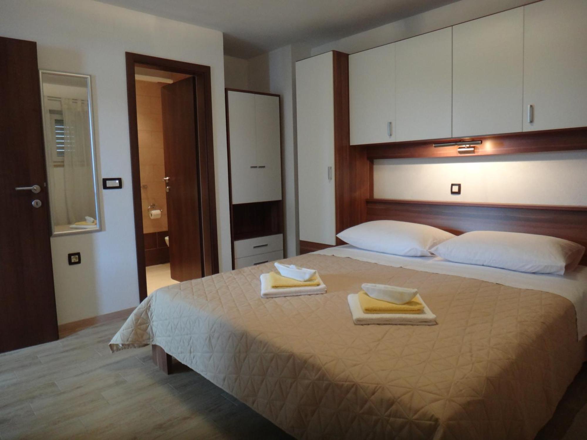 Apartments Selina Винишче Экстерьер фото