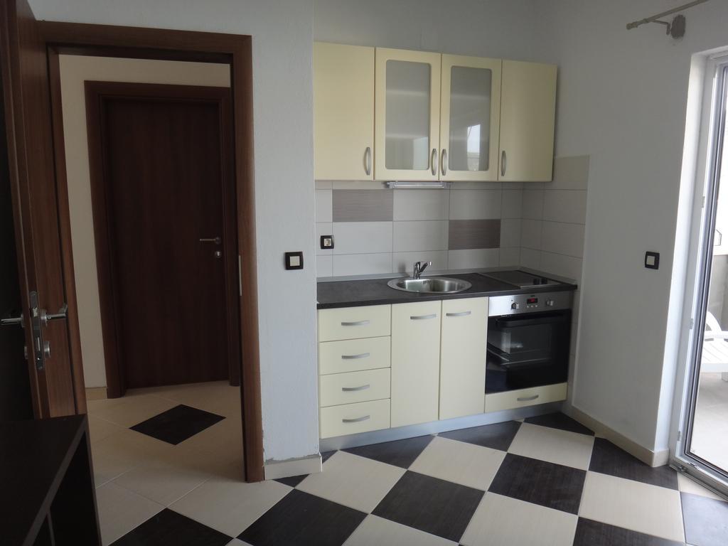 Apartments Selina Винишче Экстерьер фото