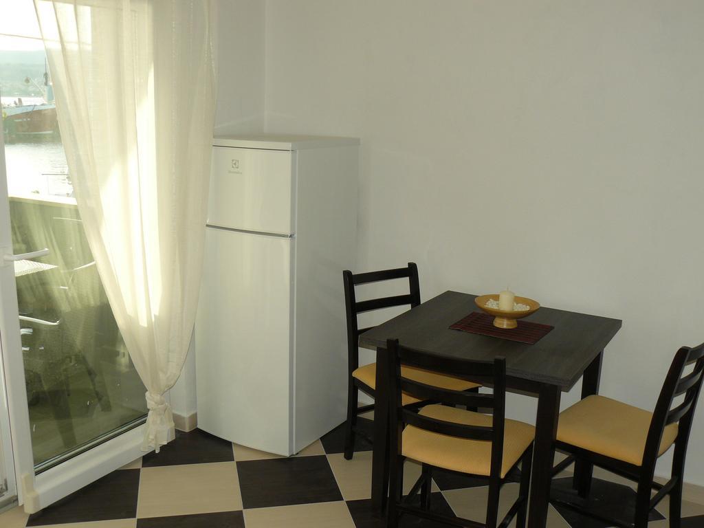 Apartments Selina Винишче Экстерьер фото